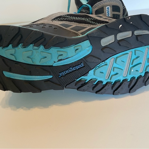 Patagonia women shoe lace up size 7.5 black blue used - Picture 6 of 10